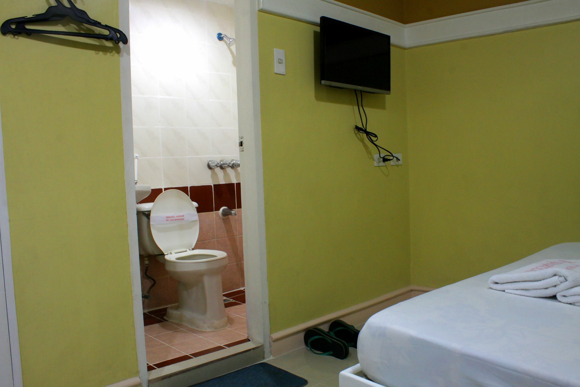 Vista Apartelle Makati City Екстер'єр фото